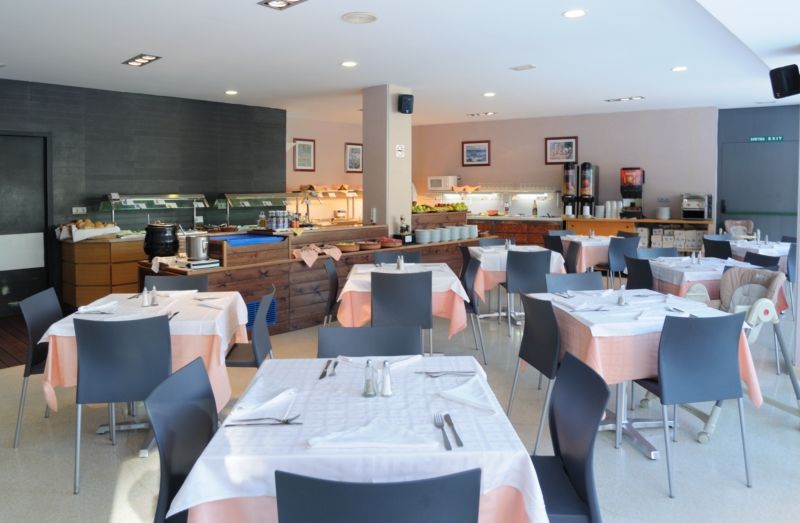 טוסה דה מאר Medplaya Aparthotel Esmeraldas מסעדה תמונה