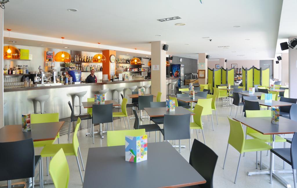טוסה דה מאר Medplaya Aparthotel Esmeraldas מסעדה תמונה